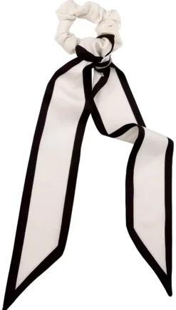 By Lyko Bow Cream Striped