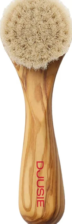 Djusie Face Brush