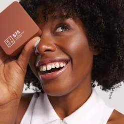 3INA The Bronzer Powder 674
