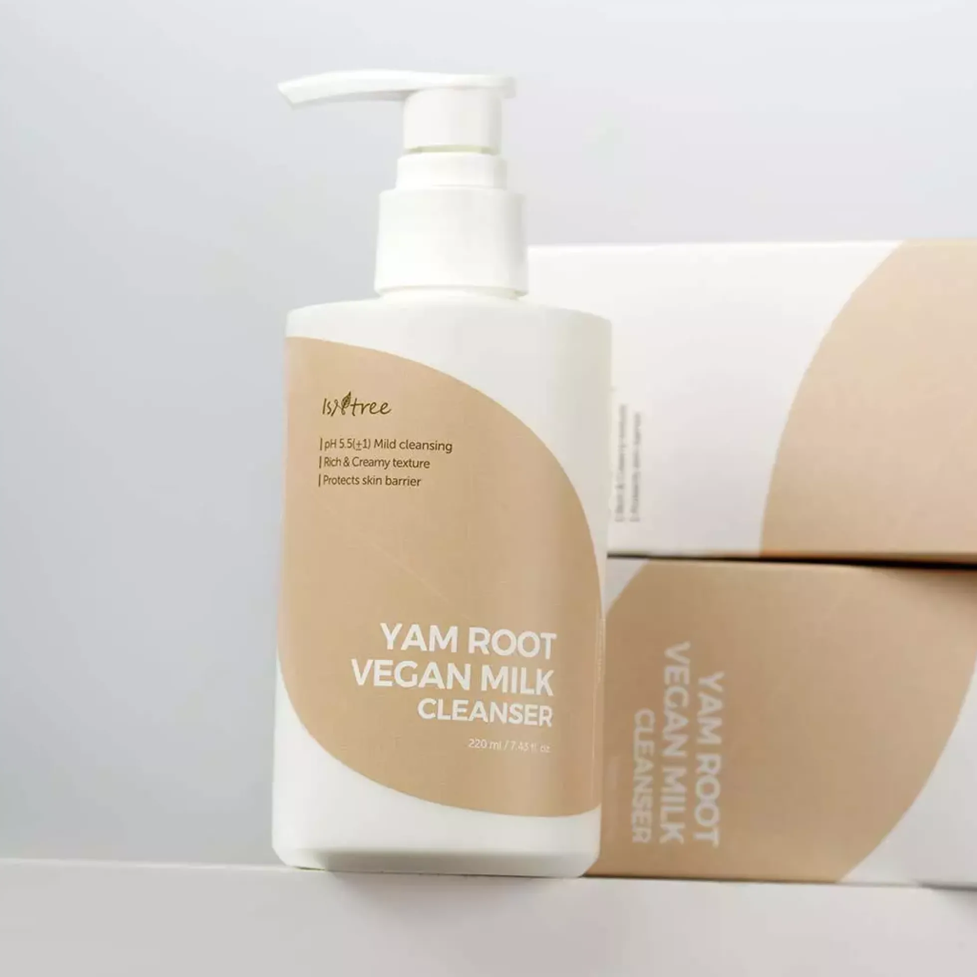 Isntree Yam Root Vegan Milk Cleanser 220 ml