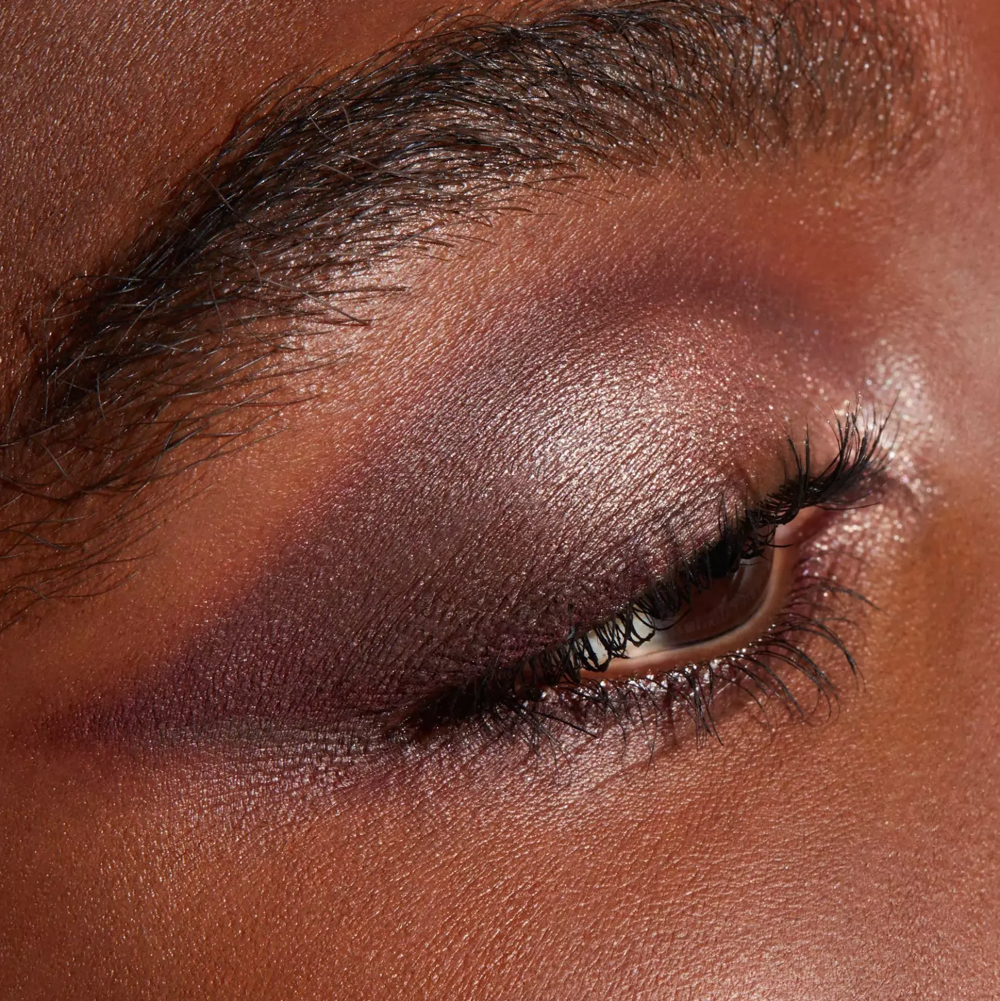 MAC Cosmetics Connect In Colour Eye Shadow Palette Embedded In Burgundy 6,3 g