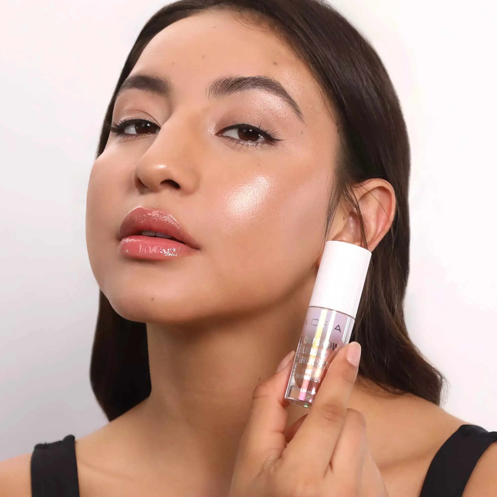Moira Glow Show Liquid Highlighter 002 Golden Blend