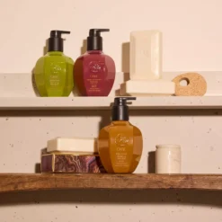 Oribe Valley of Flowers Revitalizing Hand Wash 300 ml