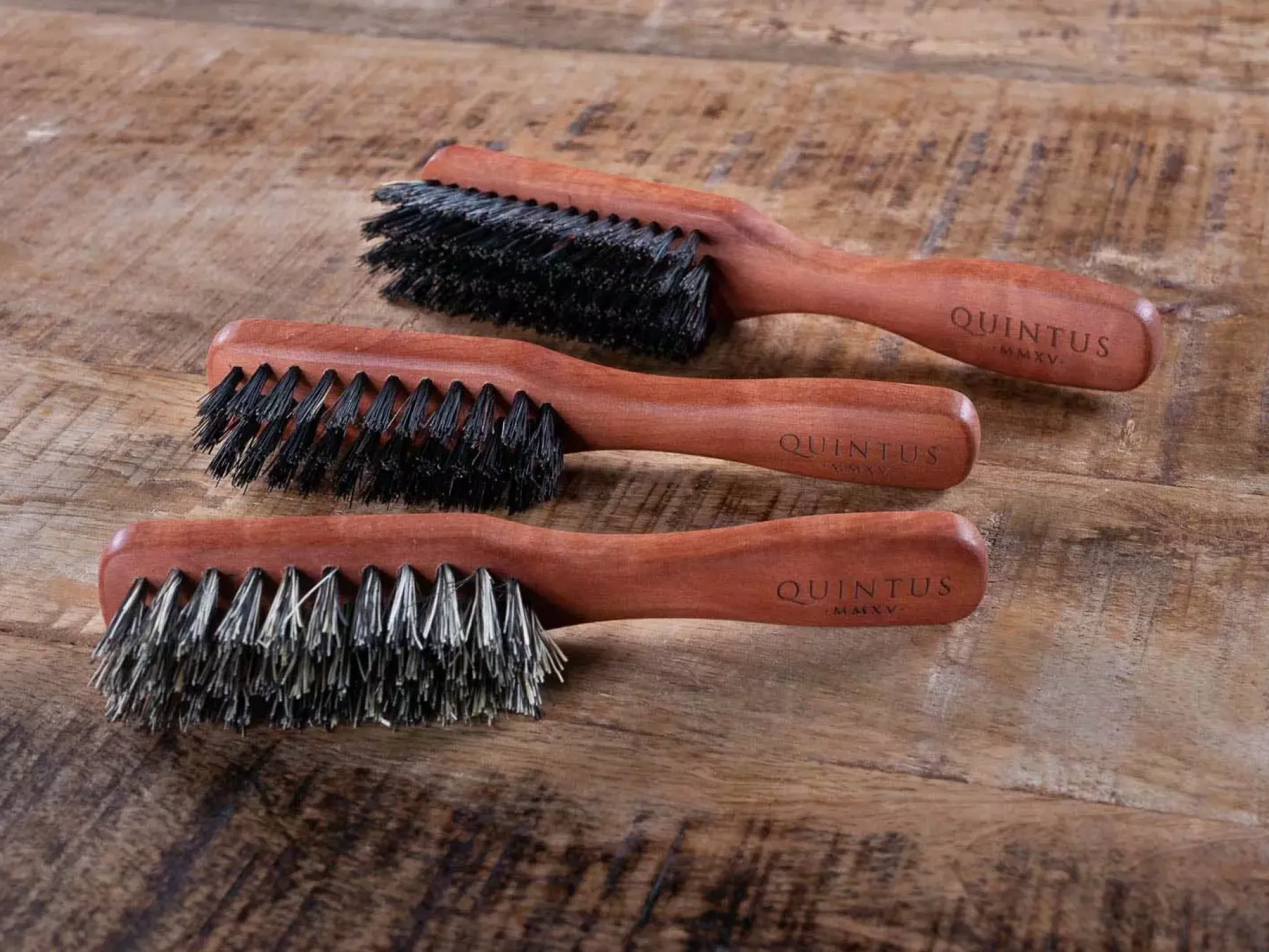 Quintus MMXV Beard Brush Pearwood with Handle Wild Boar Bristles